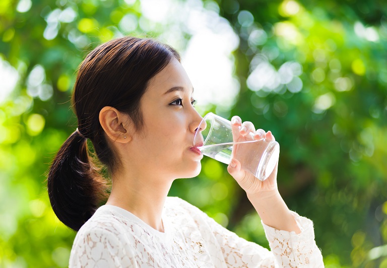 manfaat minum air putih bagi tubuh