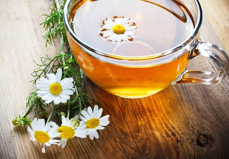 manfaat chamomile tea untuk wajah